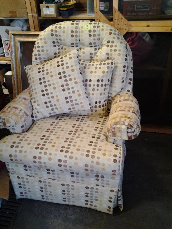Swivel Rocker Side Chair (Neutral BeigeBrown Print) Comfortable & Clean Condition