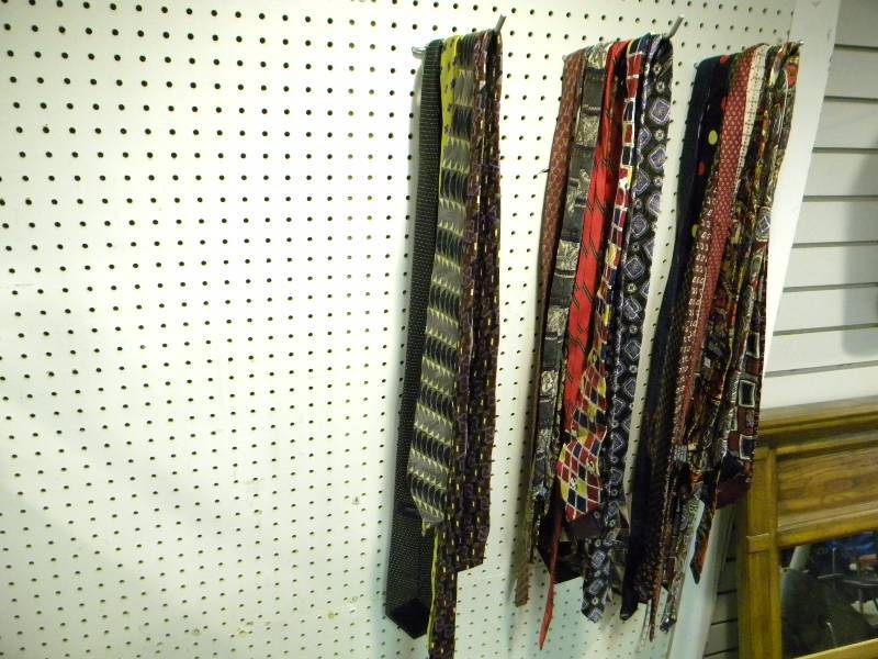 Tie Lot
