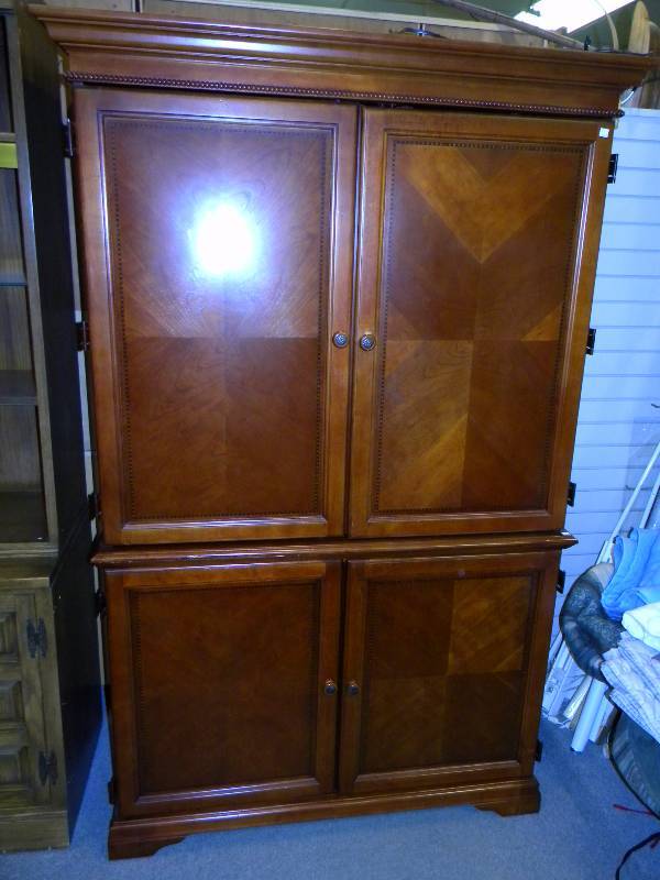 Desk  Entertainment Center