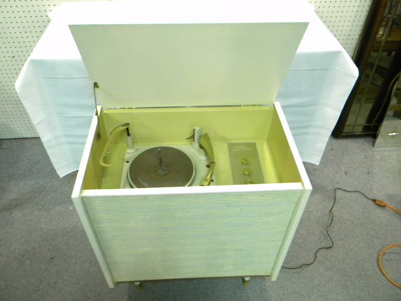 Vintage Turntable
