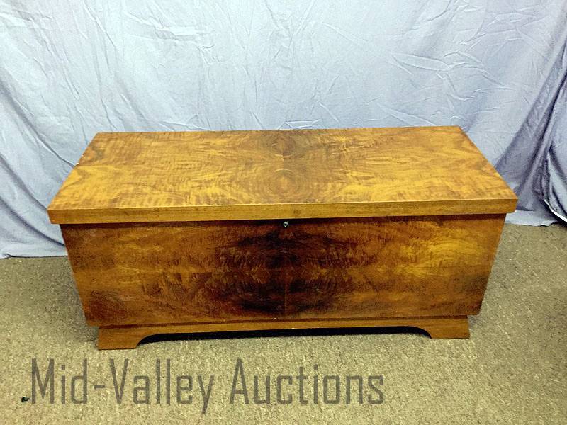 Genuine Lane Cedar Chest 1951 Large Estate Auction KBID