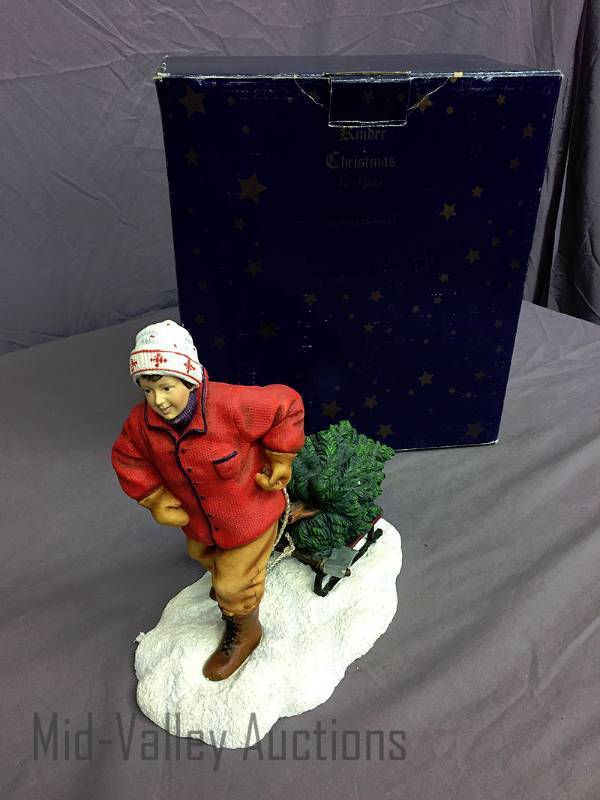 lot 32 image: Jacubs Tree by Pipka Kinder Christmas