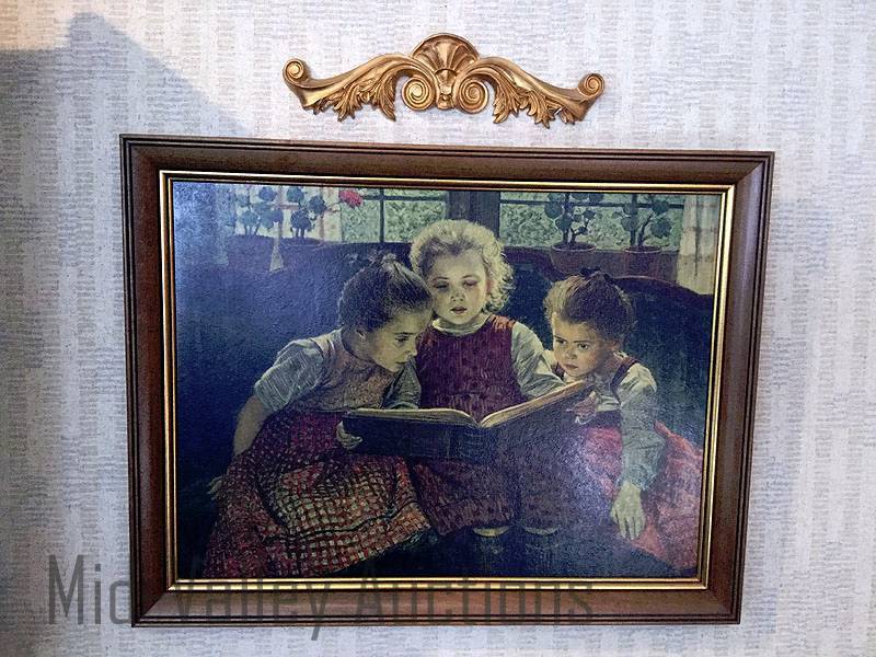 lot 51 image: Framed print and wall accent