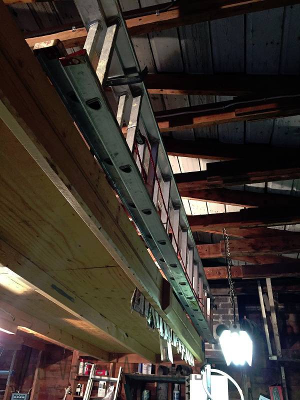 lot 131 image: 24 extension ladder