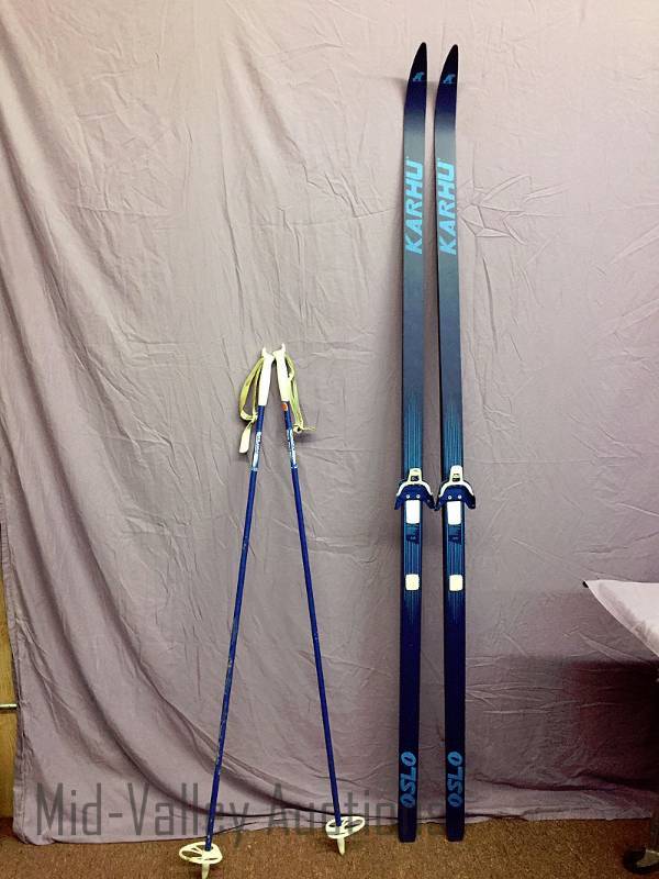 lot 180 image: 210 Karhu Oslo skis