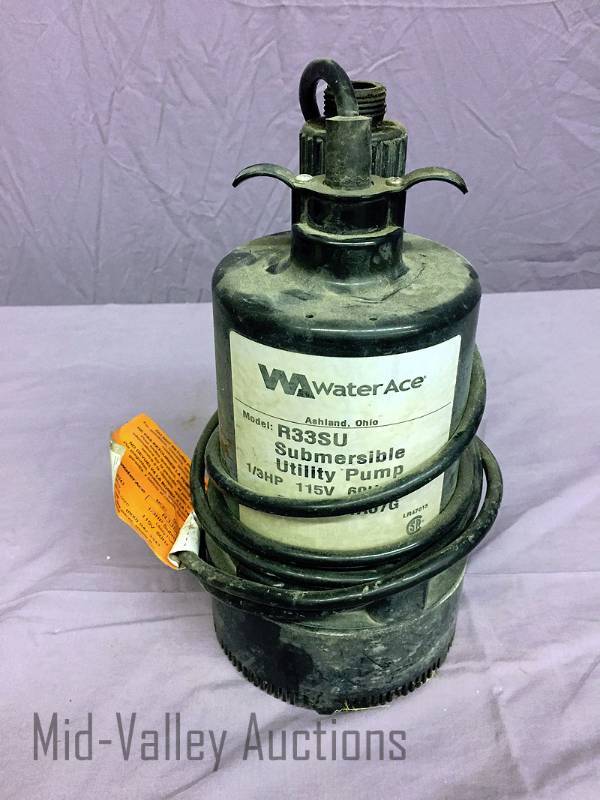 lot 197 image: Submersible Pump