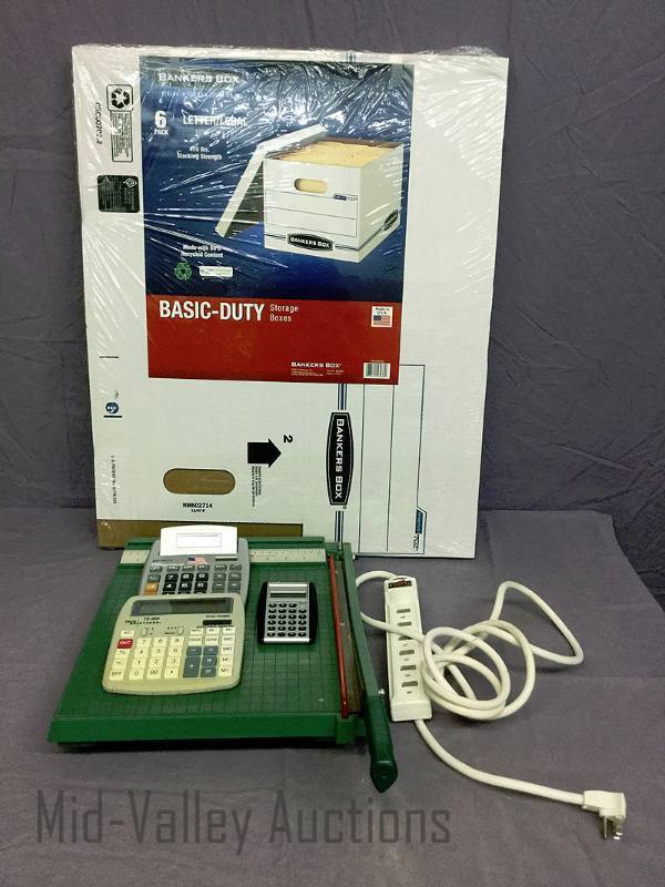 lot 211 image: Office supplies