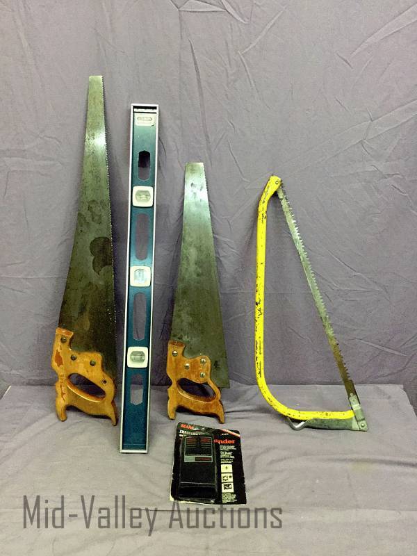 lot 236 image: Saws, Level, and Stud Finder