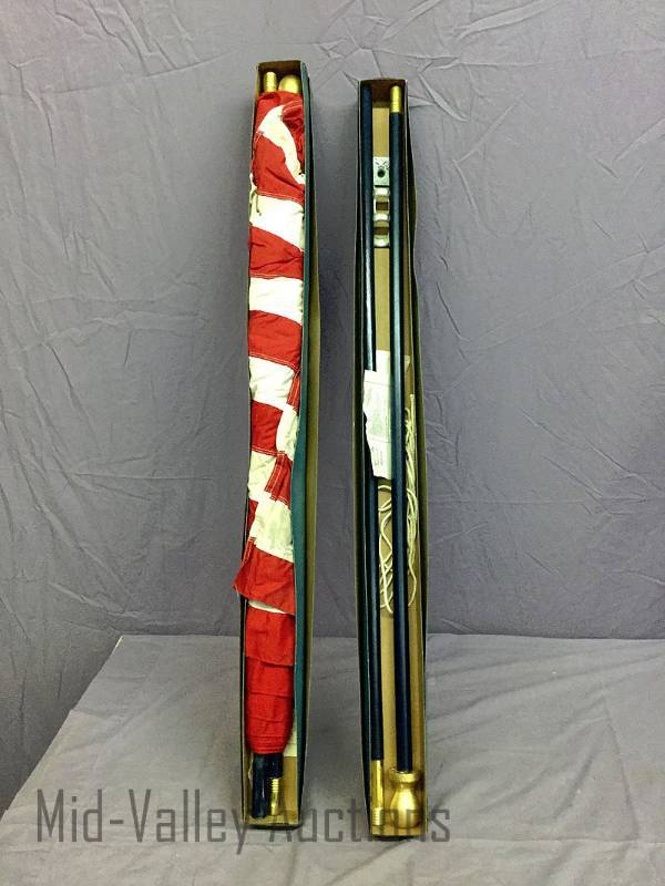 lot 245 image: 2 Flag Outfit Kits