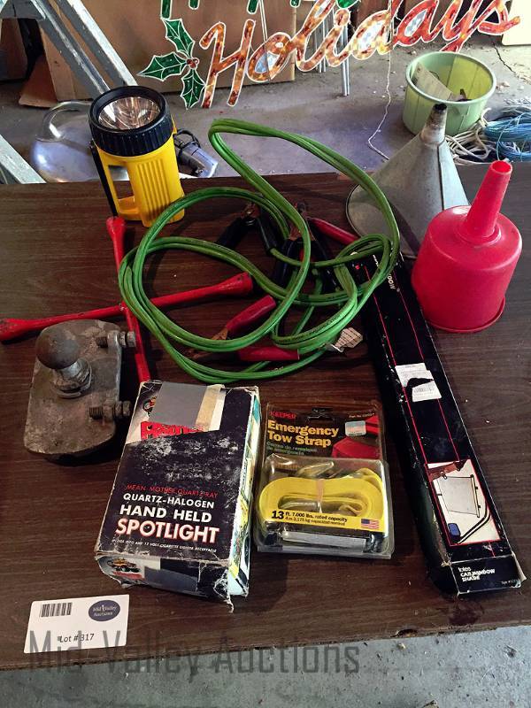 lot 317 image: Auto supplies