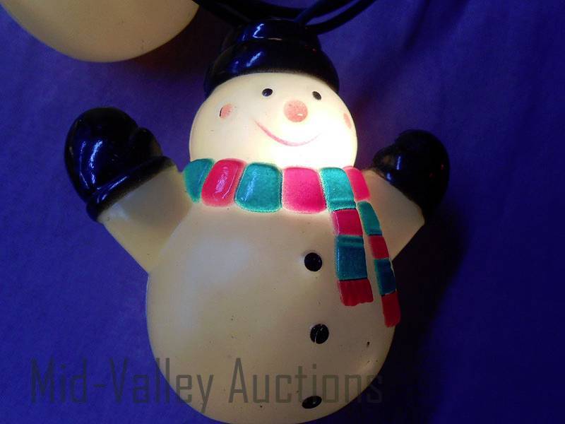 lot 348 image: Snowman lights, Xmas lights