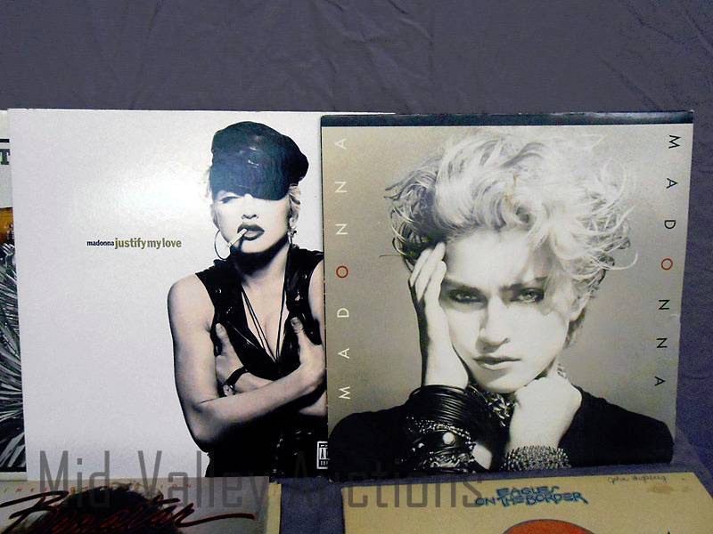 lot 352 image: Vintage LPs 2