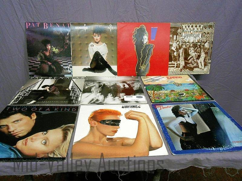 lot 354 image: Vintage LPs 4