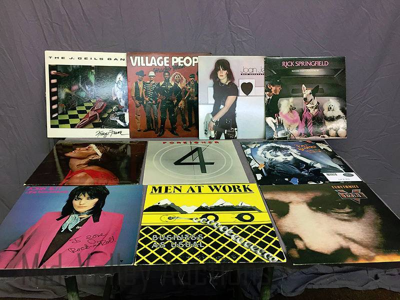 lot 355 image: Vintage LPs 5