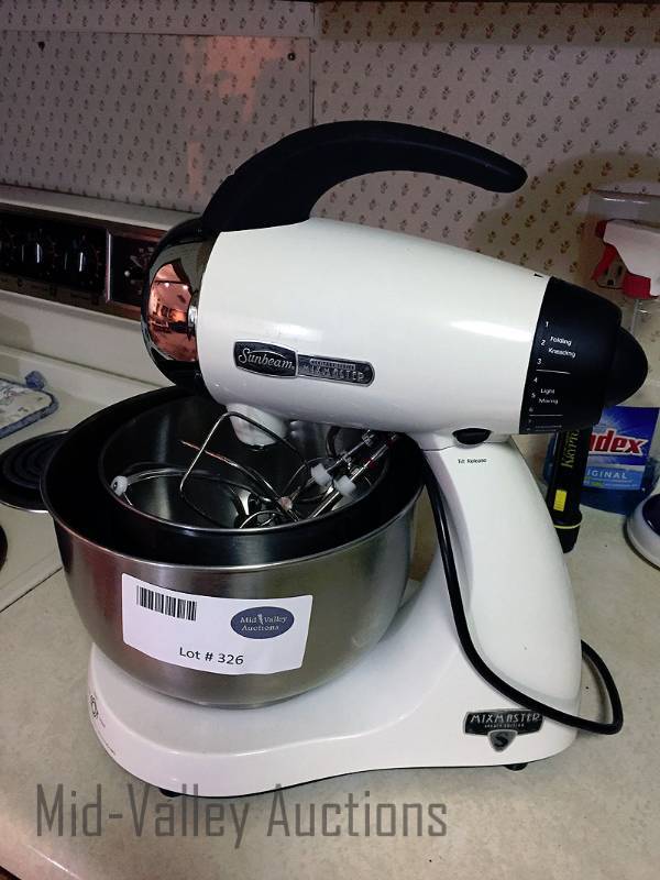 lot 326 image: Sunbeam stand mixer