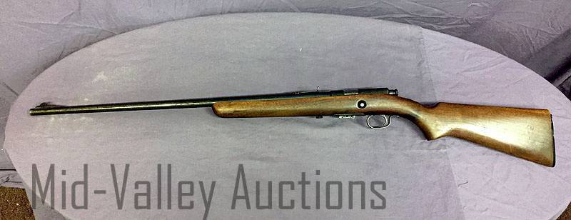 lot 365 image: WInchester model 69, .22