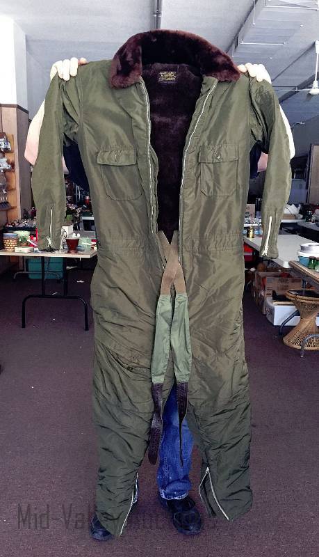 lot 372 image: U S Navy AL-1 coverall