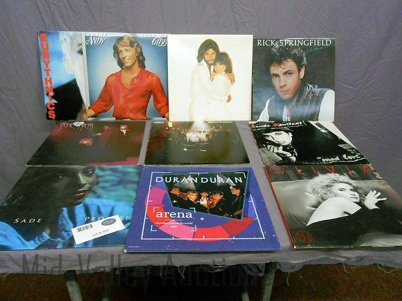 lot 353 image: Vintage LPs 3