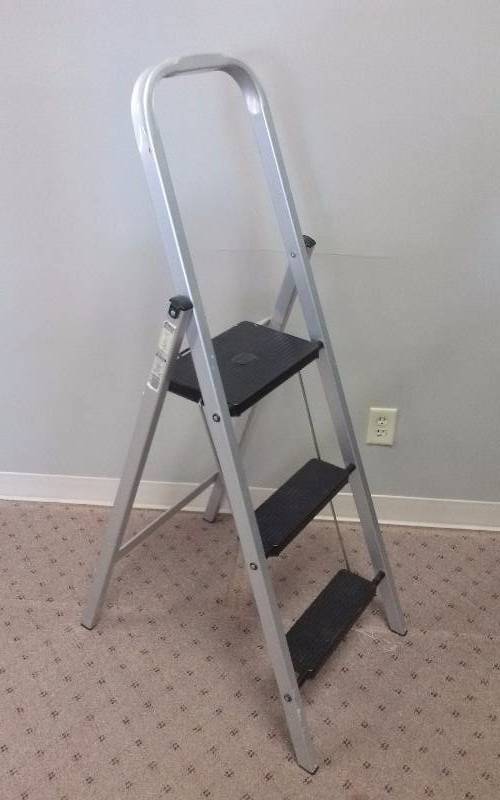 lot 4 image: Step Ladder
