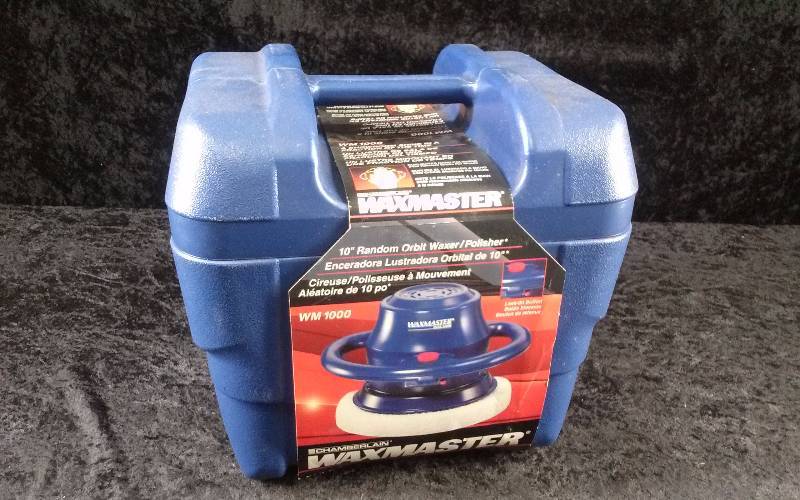 lot 23 image: NIB 10 Random Orbit WaxerPolisher
