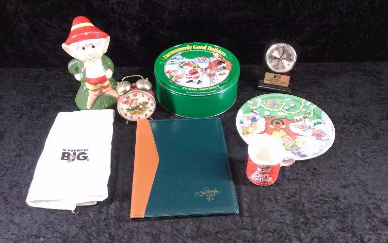 lot 57 image: Lot - Vintage KEEBLER Collectibles - Bank, Alarm Clock, Misc