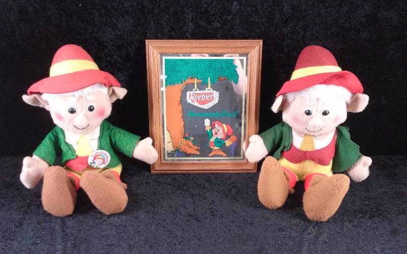 lot 58 image: Lot - Vintage KEEBLER Collectibles - KEEBLER Mirror, Large Stuffed Figures