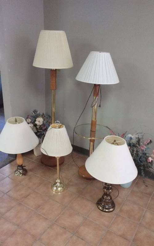 lot 79 image: Lot - Floor Lamps, Table Lamps, Floral Arrangements