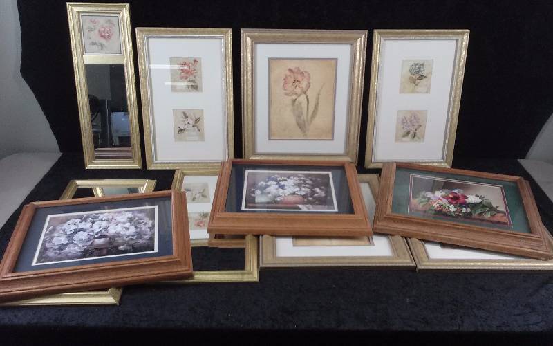 lot 89 image: Lot - Misc Framed Art and Mirrors