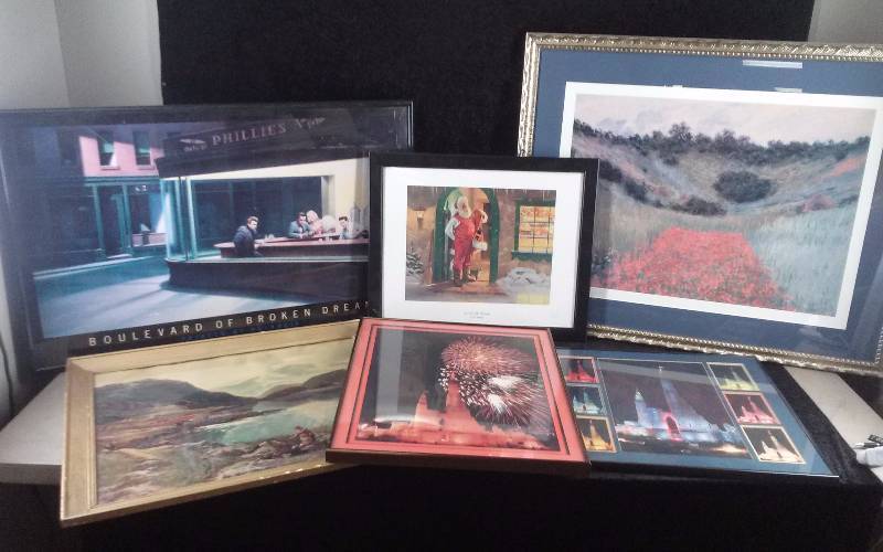 lot 105 image: Lot - Misc Pictures - largest 36x29, smallest 19x20