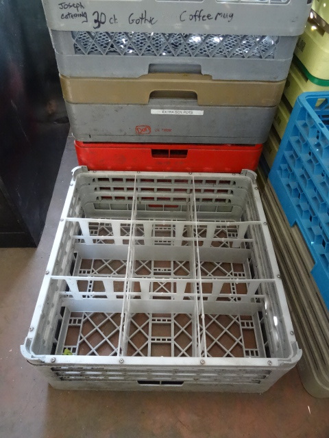 lot 45 image: 9 Dishwasher Racks