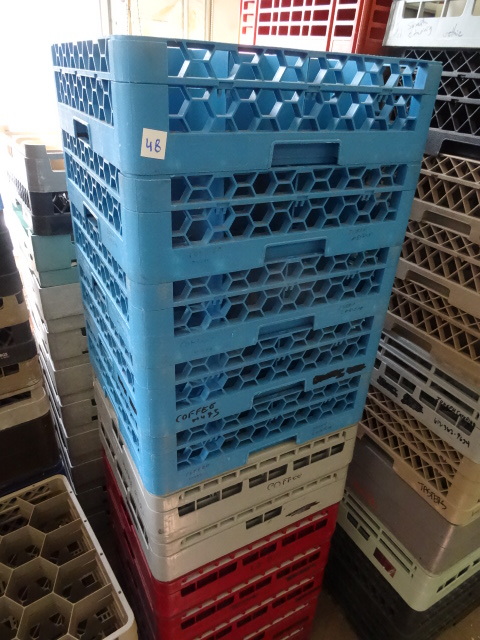 lot 48 image: 22  Dishwasher Racks