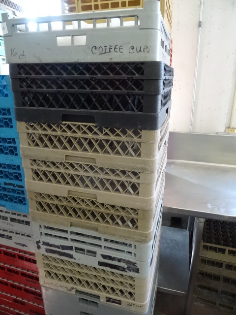 lot 49 image: 17  Dishwasher Racks