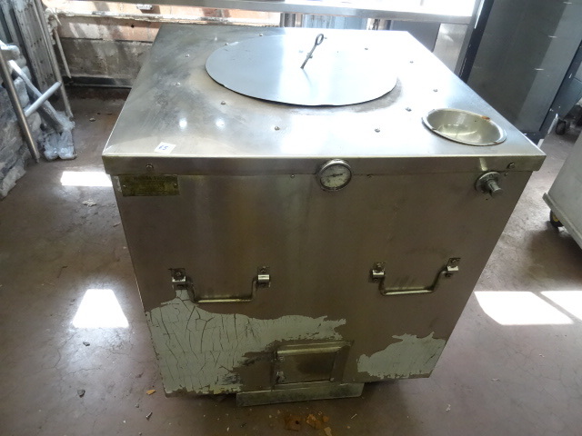 lot 65 image: Coal or wood fired Tandoori oven