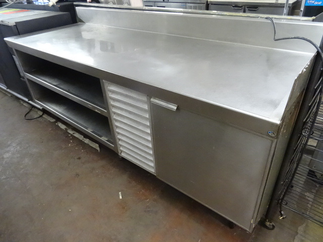 lot 76 image: Waitress Station with Under Counter
