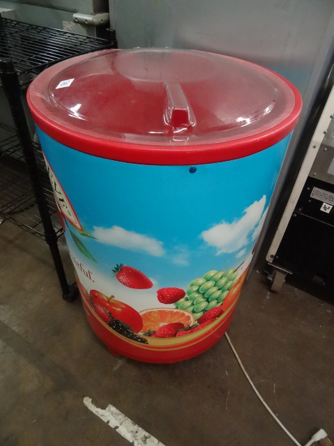lot 78 image: Retail Ice Down Drink Dispenser