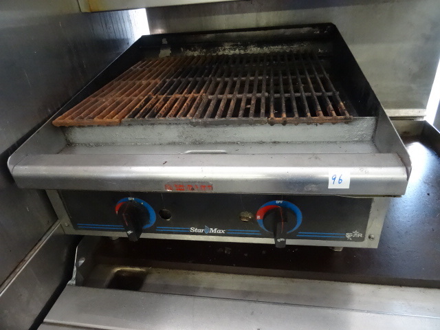 lot 96 image: Stay Max Table Top Broiler.