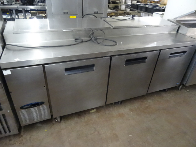 lot 101 image: Hashizaki Commercial Refrigerated