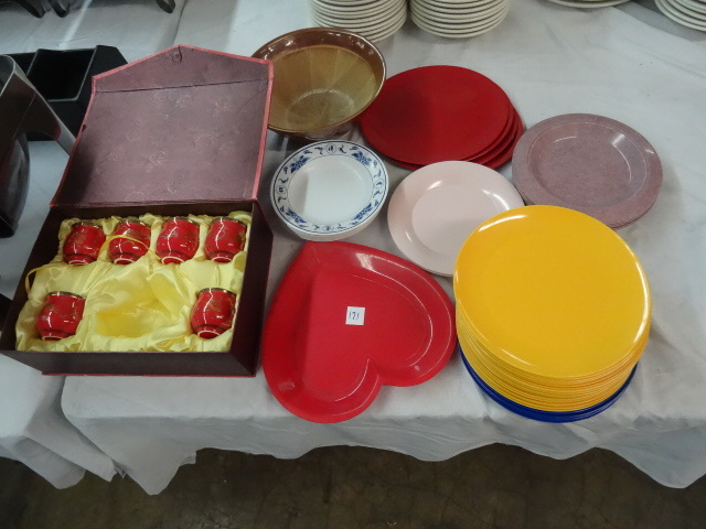 lot 171 image: Tea Set. Misc Plastic Plates