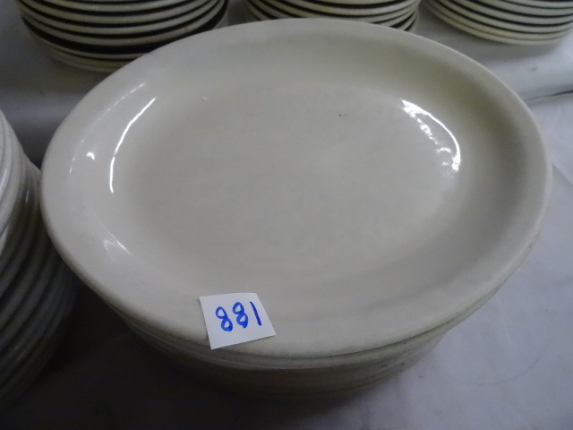 lot 188 image: 12 Oval Plates Qty 12
