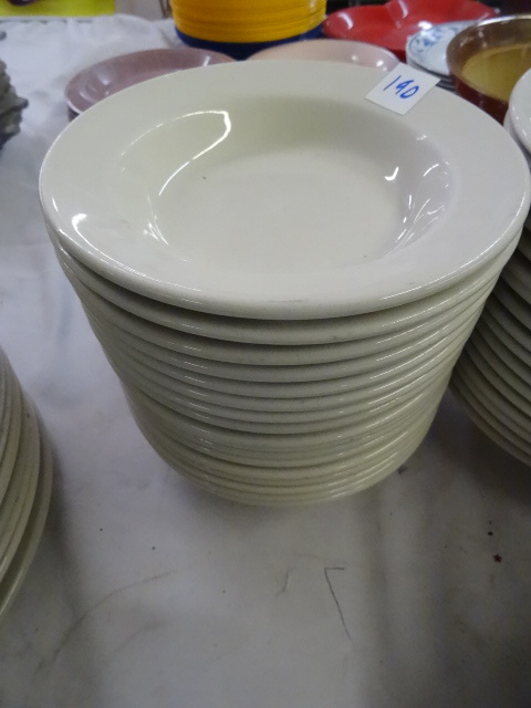 lot 190 image: Soup Bowls  Qty 17
