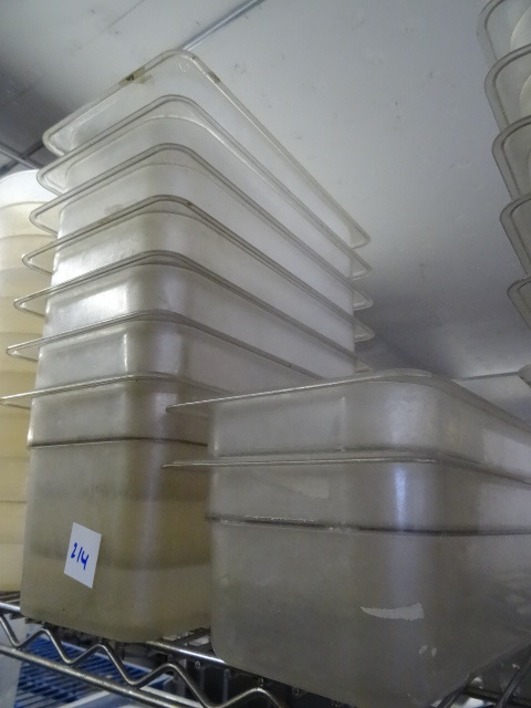 lot 214 image: Misc Plastic Prep Containers,