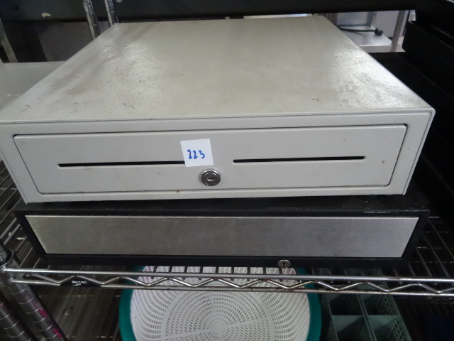 lot 223 image: 2 Cash Drawers
