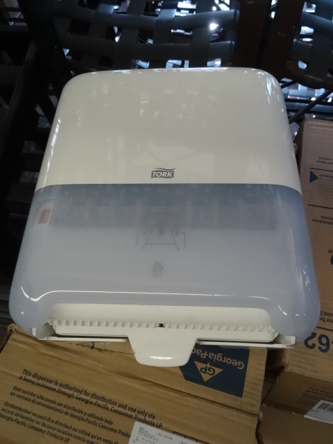 lot 230 image: Tork Automatic Roll Towel Dispenser