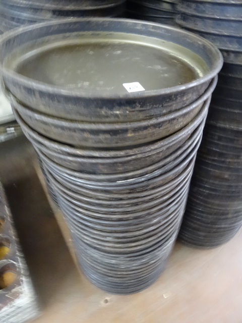 lot 269 image: 15 Deep Dish Pizza Pans Qty 31