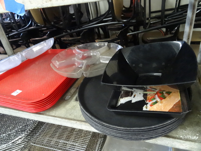 lot 277 image: Misc Trays