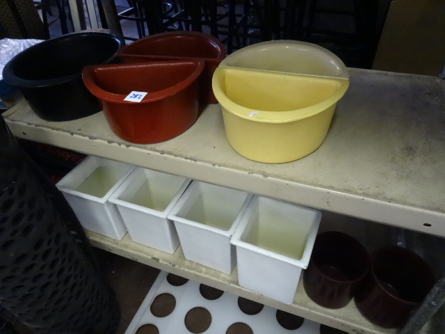 lot 282 image: Salad Bar Inserts. Bon Chef