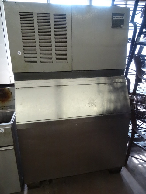 lot 298 image: Scotsman Ice Maker