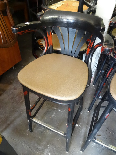 lot 330 image: 10 Wood Framed Stools.