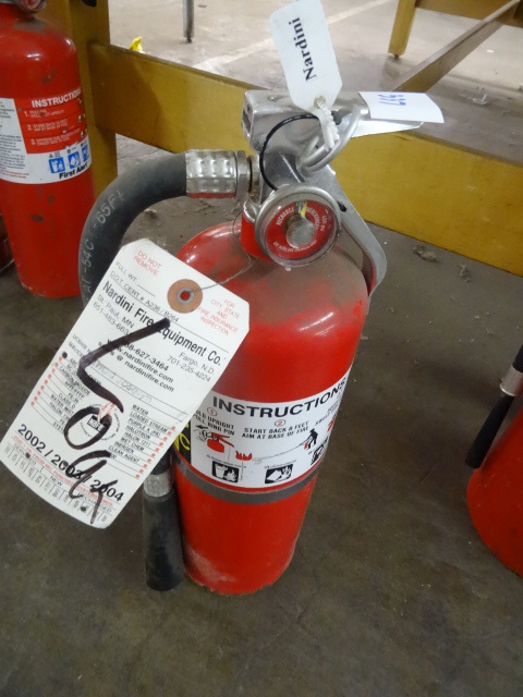lot 337 image: Charged Fire Extinguisher