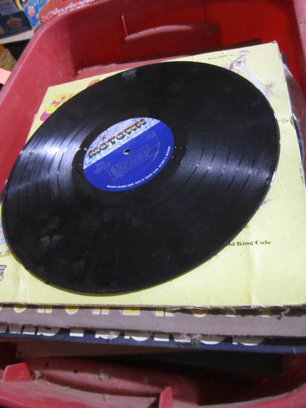 lot 70 image: Large tote filled with vinyl record...
